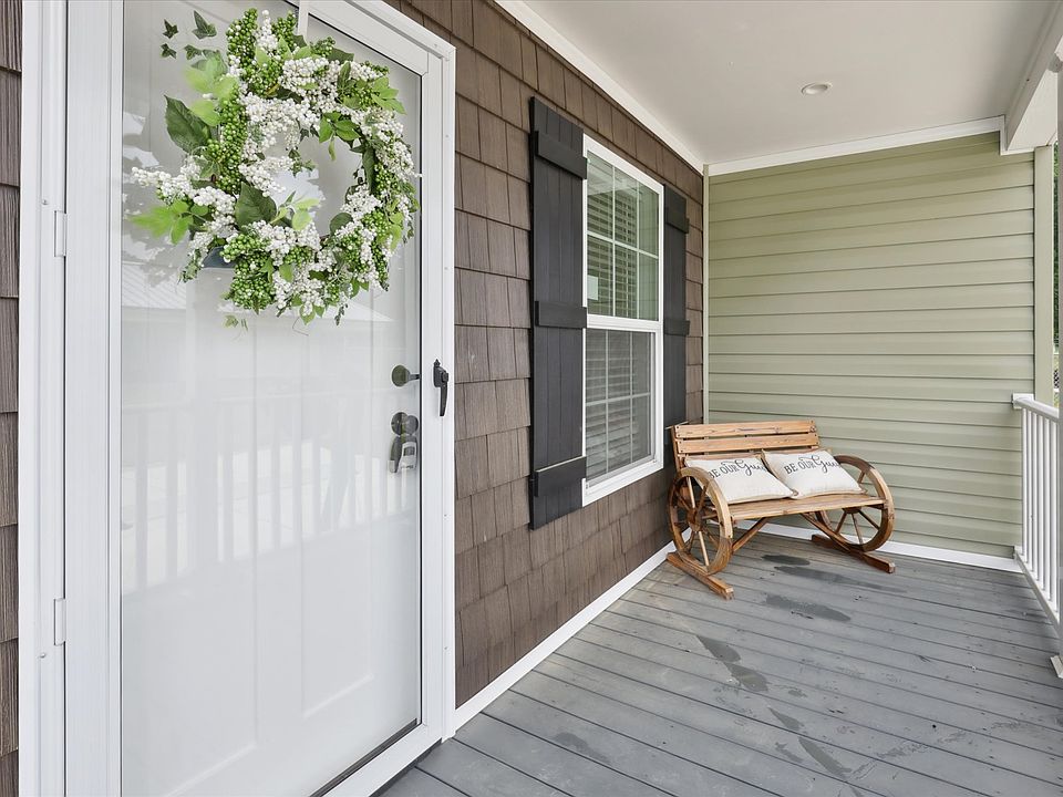 Exterior Image-0-Champion 74 River Bluff Estates
