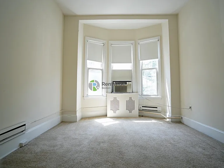 1223 Beacon St #105 — Photo 3