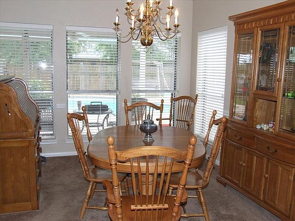 Formal Dining