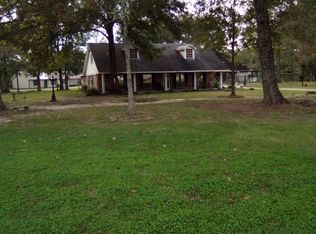 10000 Spur Rd, Denham Springs, LA 70726