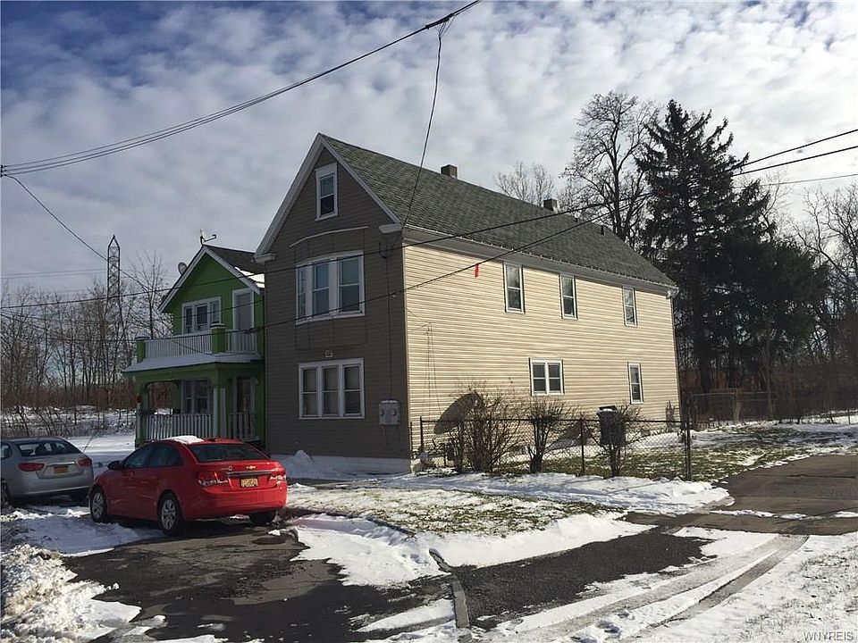 1st image of 107 Amherst St