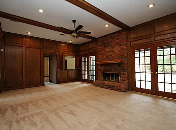 3rd image of 504 Briarglen Dr