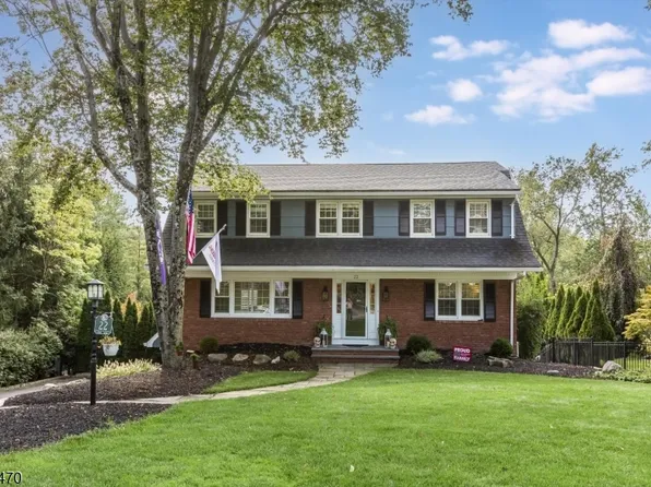 22 Sloping Hill Ter, Wayne Twp., NJ 07470