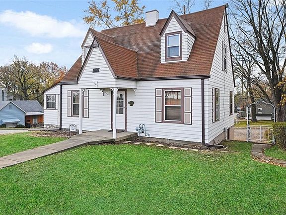 5th image of 901 Metropolitan Ave