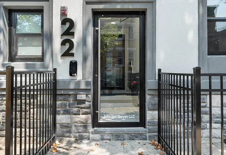 22 Fleet St — Photo 8