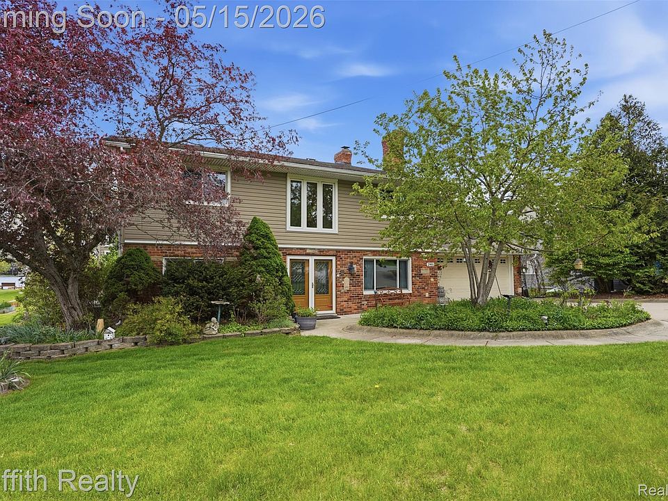 1st image of 2901 School Lake Dr