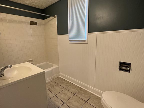 5th image of 341 Heathland Dr Building 3-204