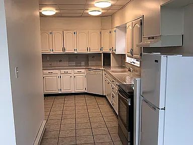 4th image of 933 Clay Ave Unit A