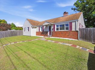 150 Lawndale St, Chicopee, MA 01013