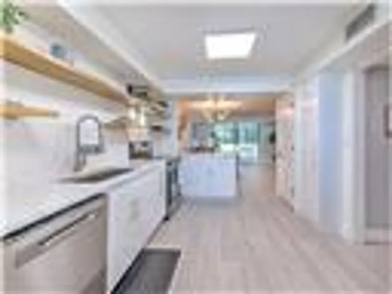 805 Bayport Way — Photo 13
