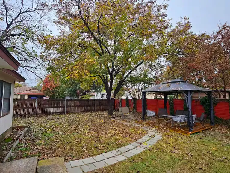 S Deerfield Cir — Photo 17