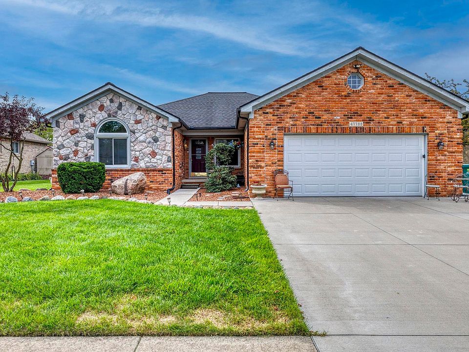 1st image of 47788 Meadowbrook Dr