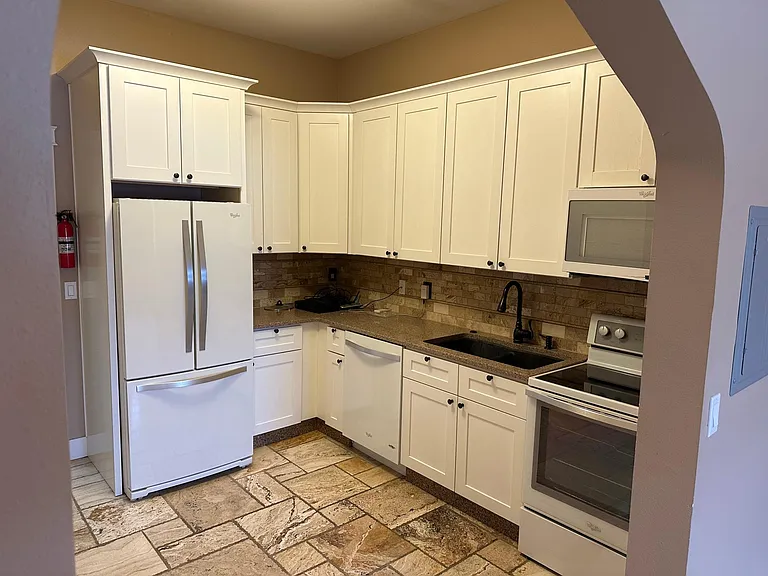 503 N Pearl St #203 — Photo 3
