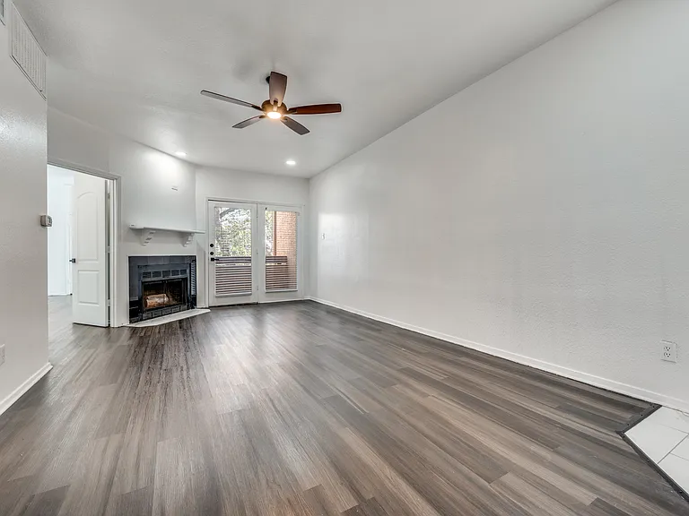 5550 Spring Valley Rd #E22 — Photo 12
