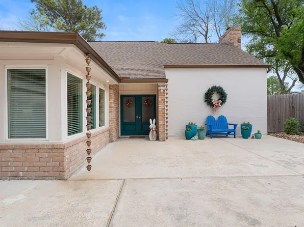 10226 Briar Forest Dr, Houston, TX 77042