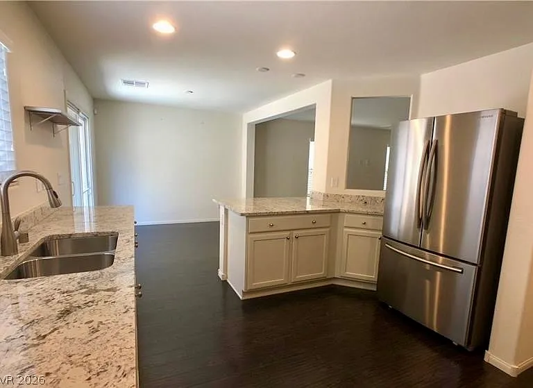 10633 Upper Laurel St — Photo 4