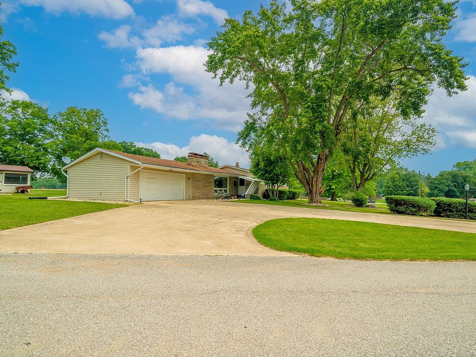 2505 Hillside Dr, Logansport, IN 46947 | Zillow
