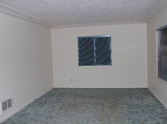 3rd image of 1136 Home Ave
