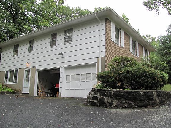 4th image of 101 Far Brook Dr