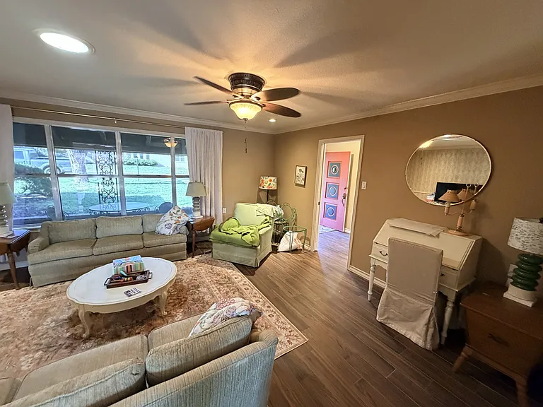 2601 Oxford Ave — Photo 14