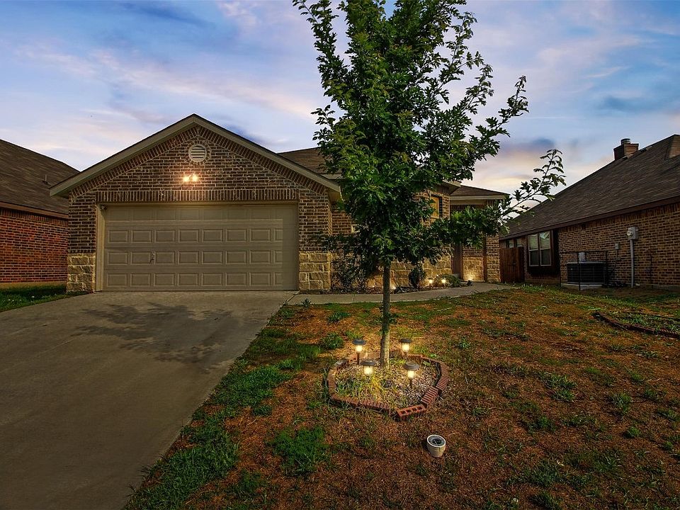 321 Blue Sky Ln, Wilmer, TX 75172 Zillow