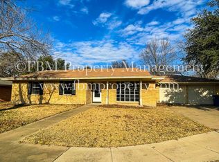1504 Larue Cir, Ennis, TX 75119