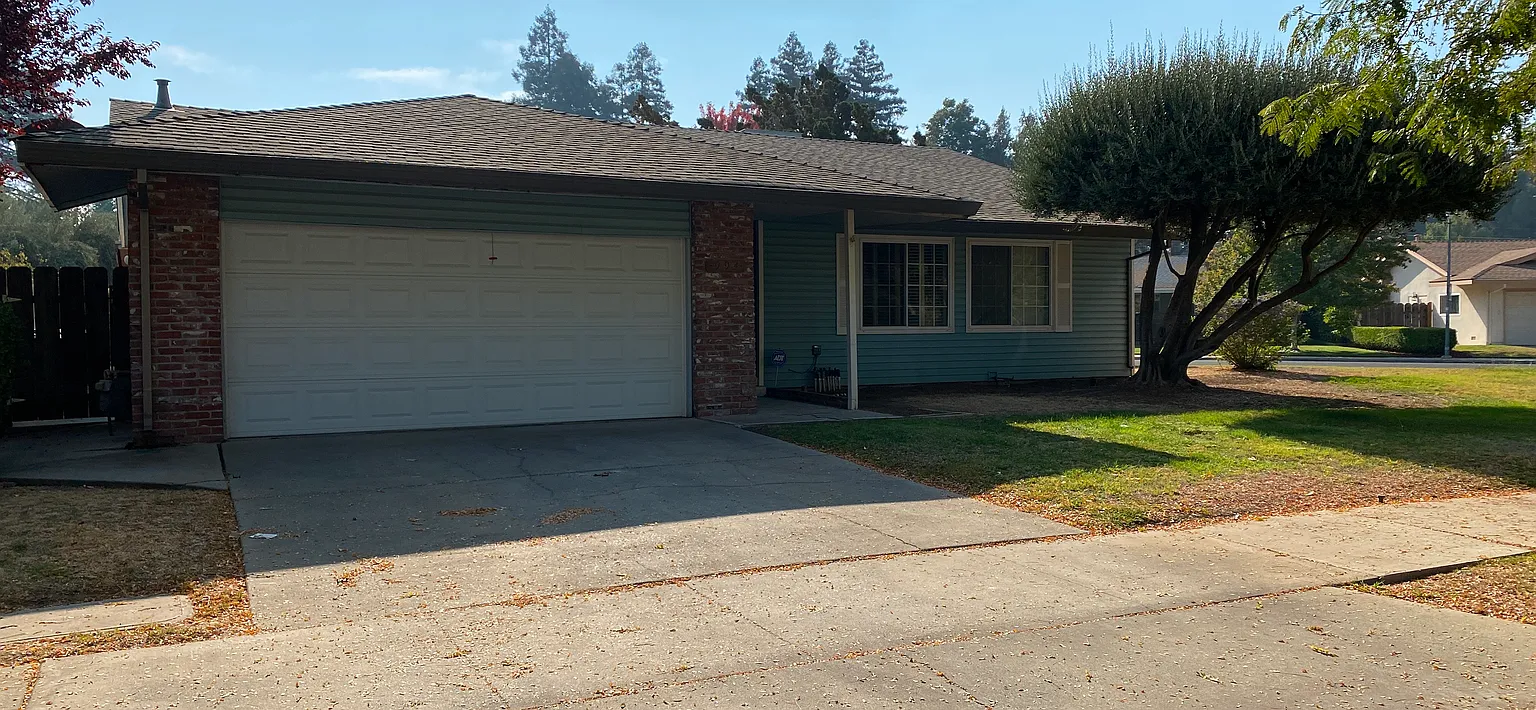 994 Northwood Dr photo 1
