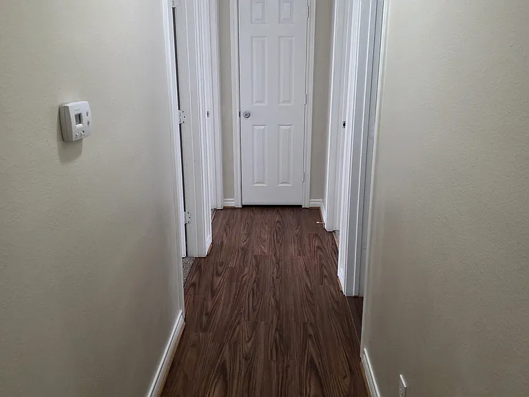 442 Green Acres Dr — Photo 4
