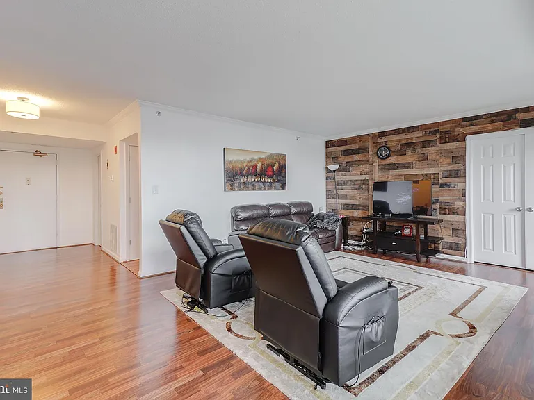 3713 George Mason Dr #414W — Photo 18