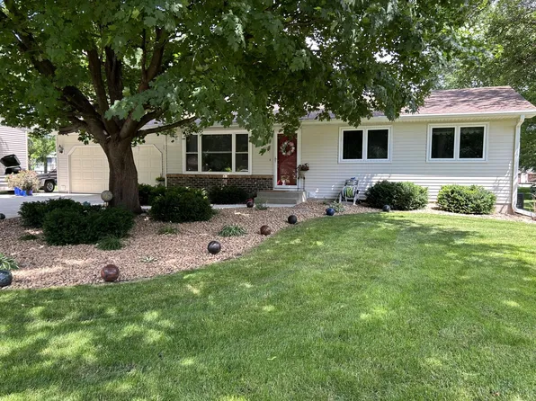 815 Swanson Ave SE, Cokato, MN 55321