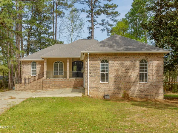 12 Chalmett Pl, Hattiesburg, MS 39402