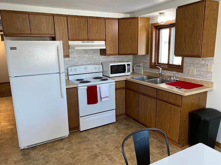 307 S Vine Ave — Photo 10