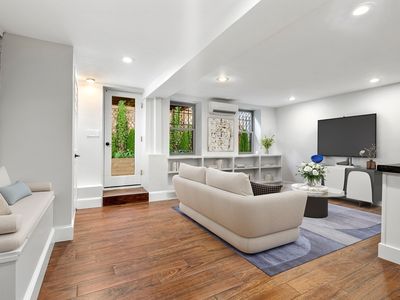 5 Albemarle St APT 1, Boston, MA, 02115