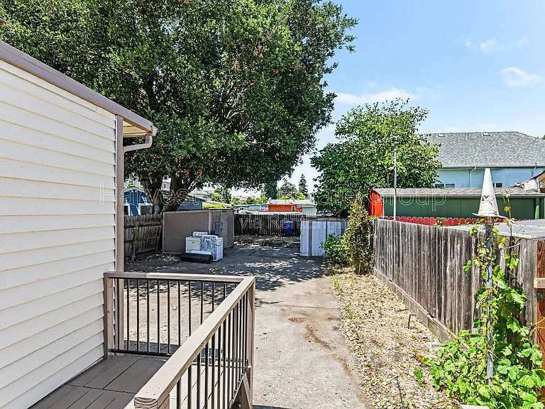 1619 Walnut St #A — Photo 15