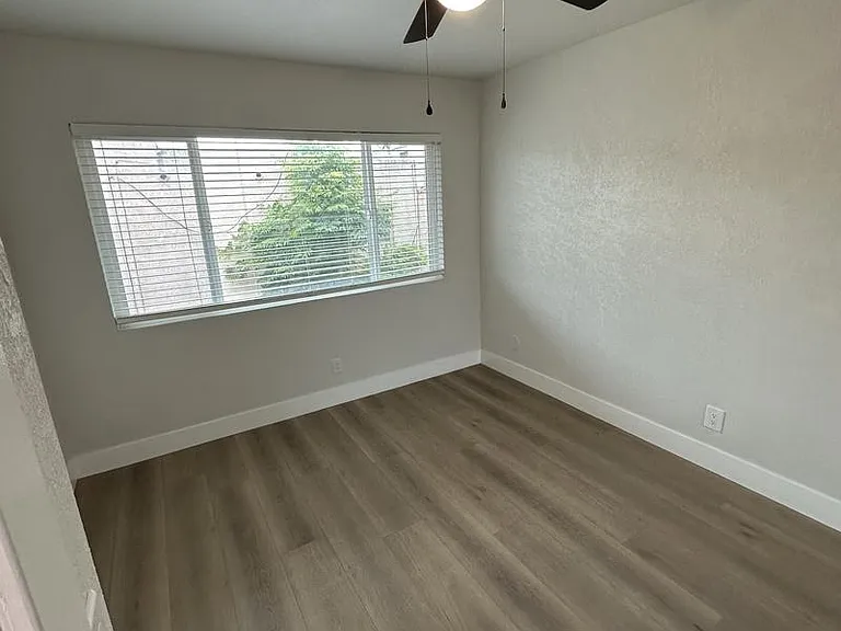 442 Smith Ave #1 — Photo 12