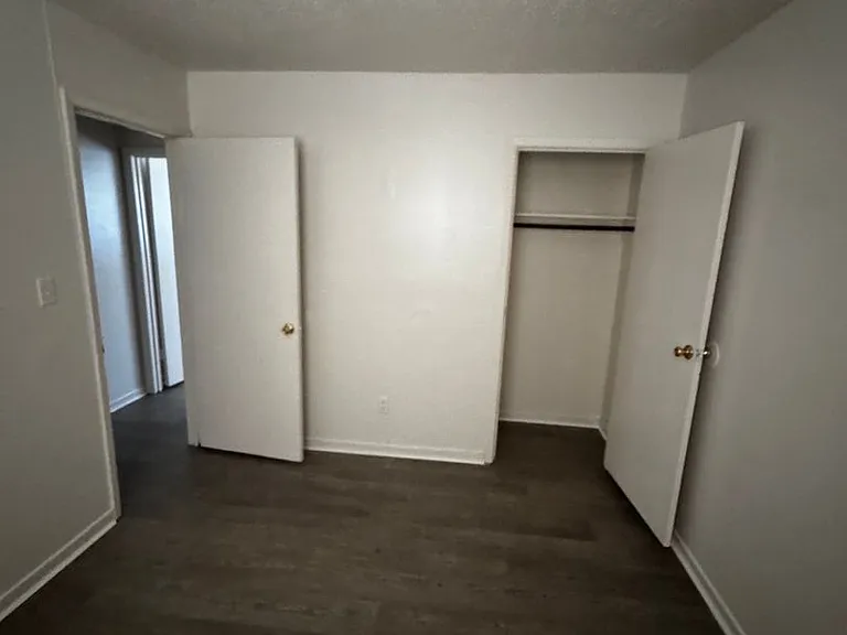 6016 Leo Dr — Photo 11