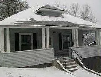 765 S Maple St photo 1