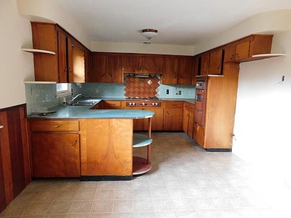 5th image of 1448 Arch Dr