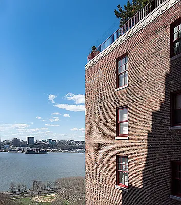 Rented by Citi Habitats | media 17