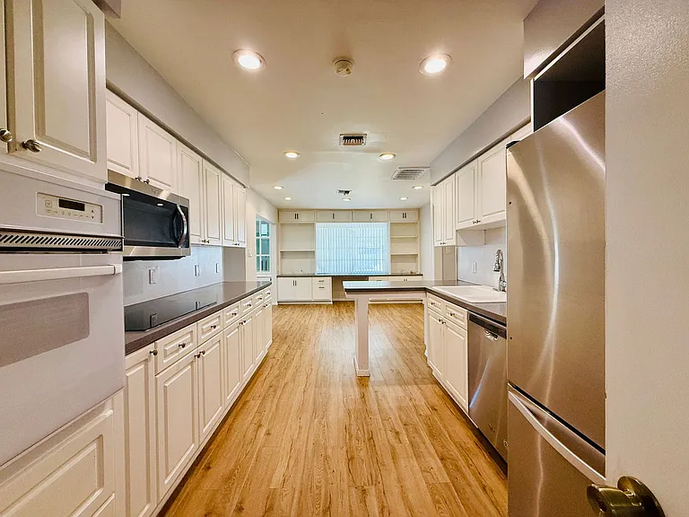 1208 Buehler Dr — Photo 15