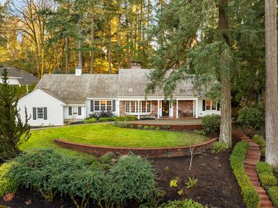 39 Hillshire Dr, Lake Oswego, OR, 97034