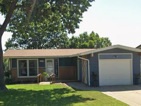 2671 N 97th St, Omaha, NE 68134