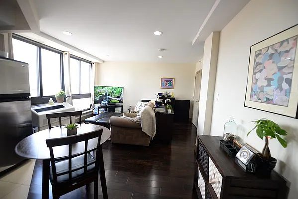 Rented by Peter Ashe | media 13