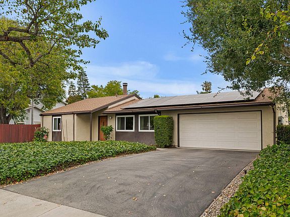 4th image of 325 Palisades Dr