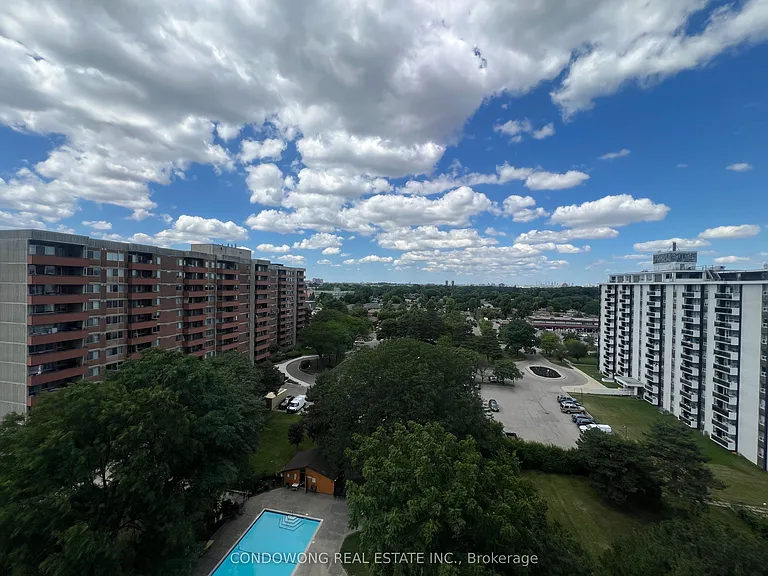 4010 Eglinton Ave W #1002 — Photo 13
