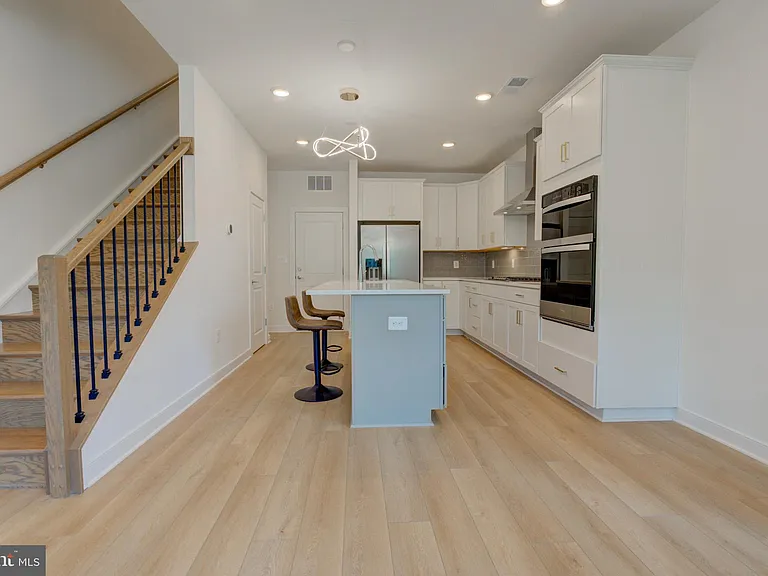 16108 Frederick Rd — Photo 8