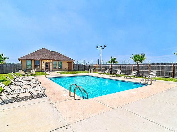5th image of 20389 Westfield Dr #60-2