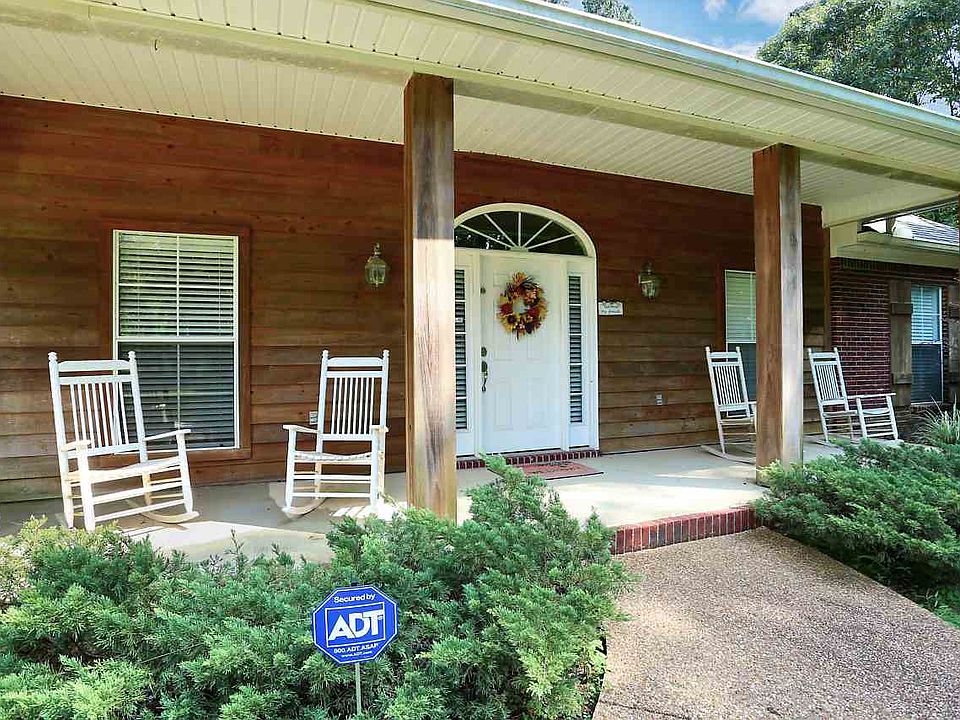 1st image of 837 W Lake Dockery Dr