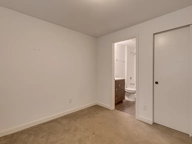 2421 NW 61st St — Photo 14