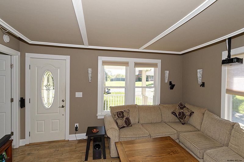 4th image of 515 BOGHT Road
